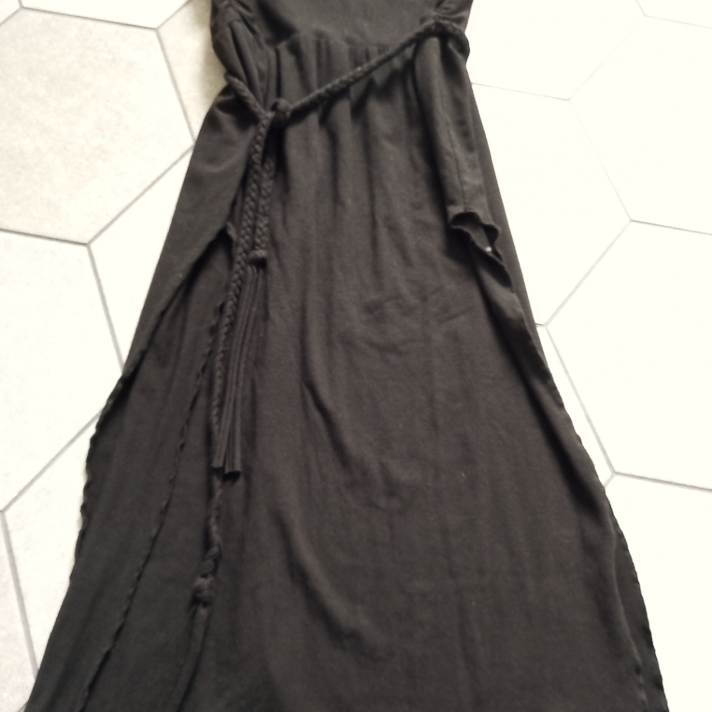 Maha Devi Black Midi skirt